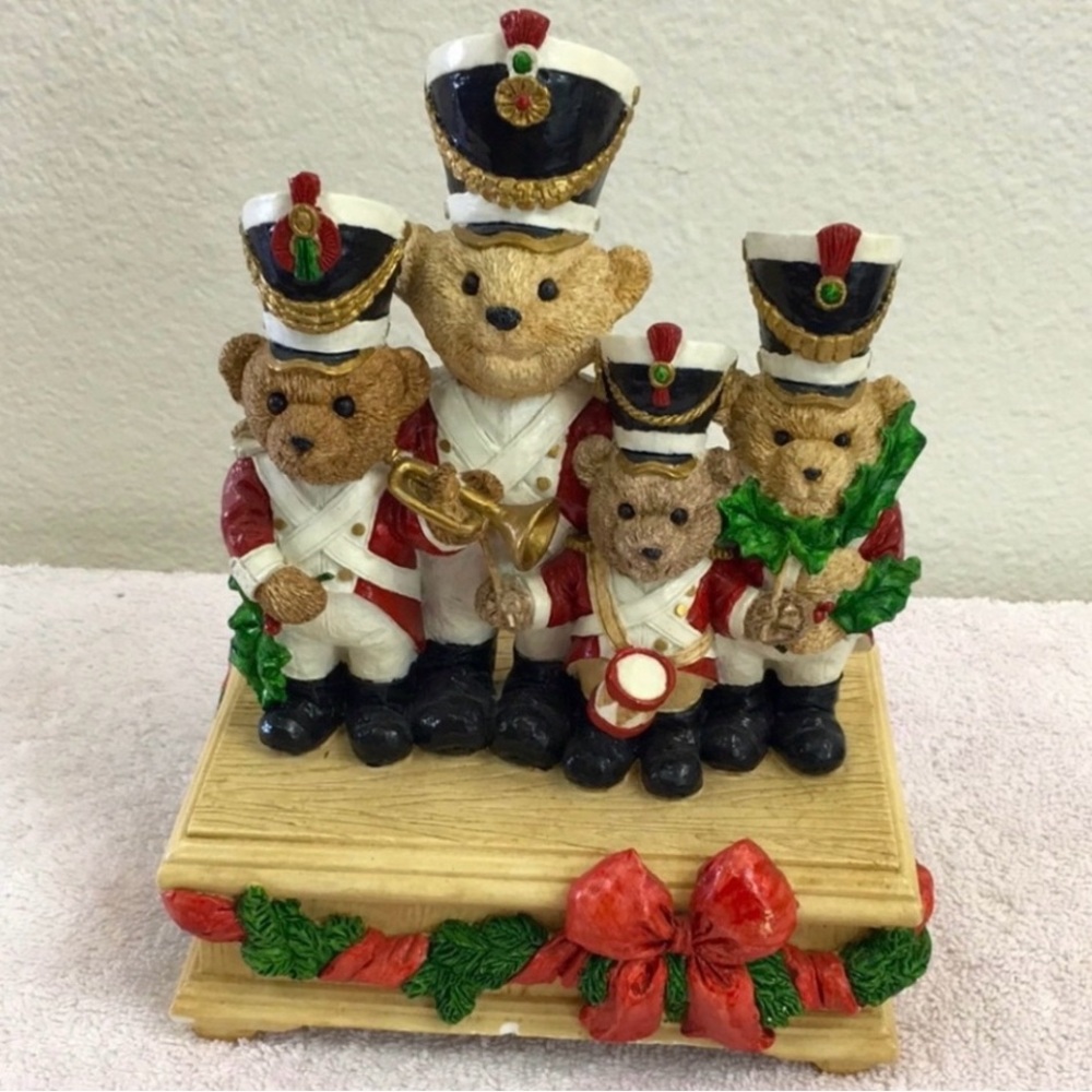 Vintage 1989 United Design 4 Bears Holiday Christmas Deck The Halls Music Figure